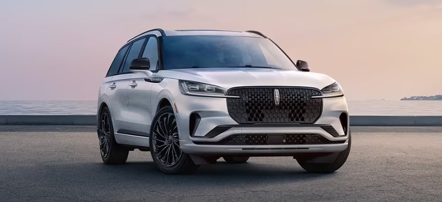2025 White Lincoln Aviator