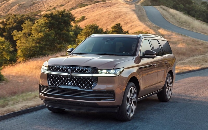 2026 Lincoln Navigator vs 2025 vs 2024: Key Model Differences